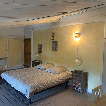 Chambres Et Table D'Hotes Au Brabo Mormoiron Exterior photo