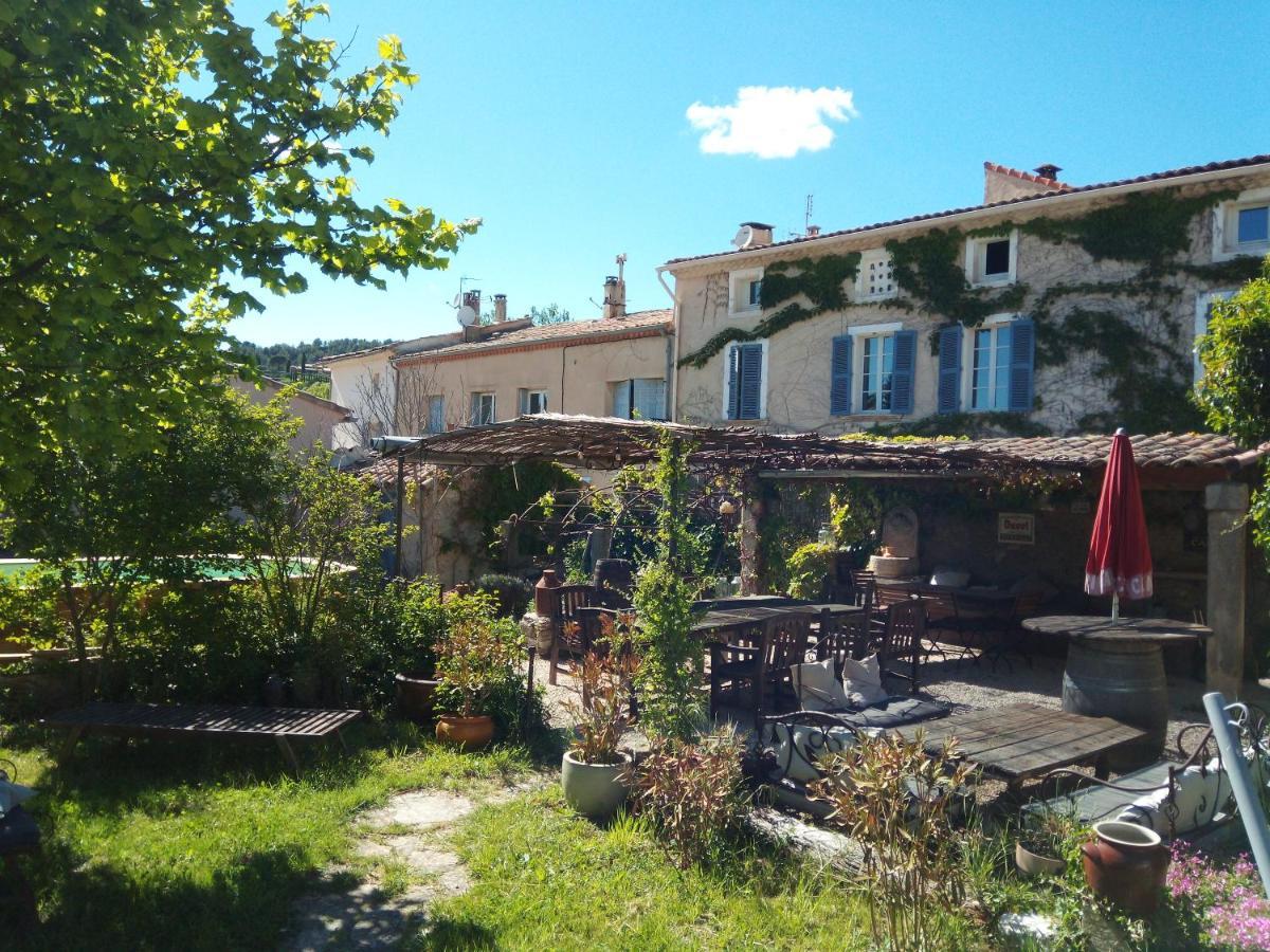 Chambres Et Table D'Hotes Au Brabo Mormoiron Exterior photo