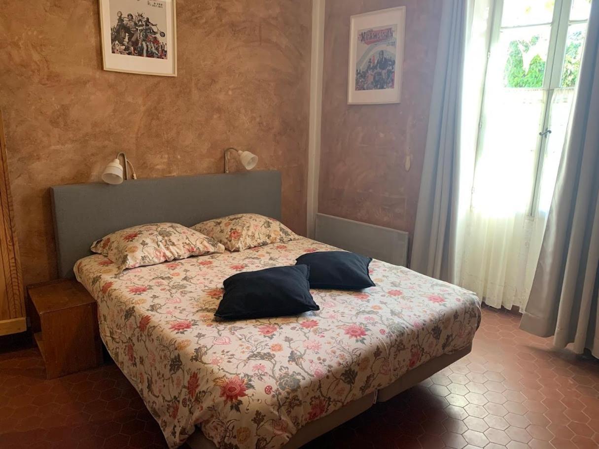 Chambres Et Table D'Hotes Au Brabo Mormoiron Exterior photo
