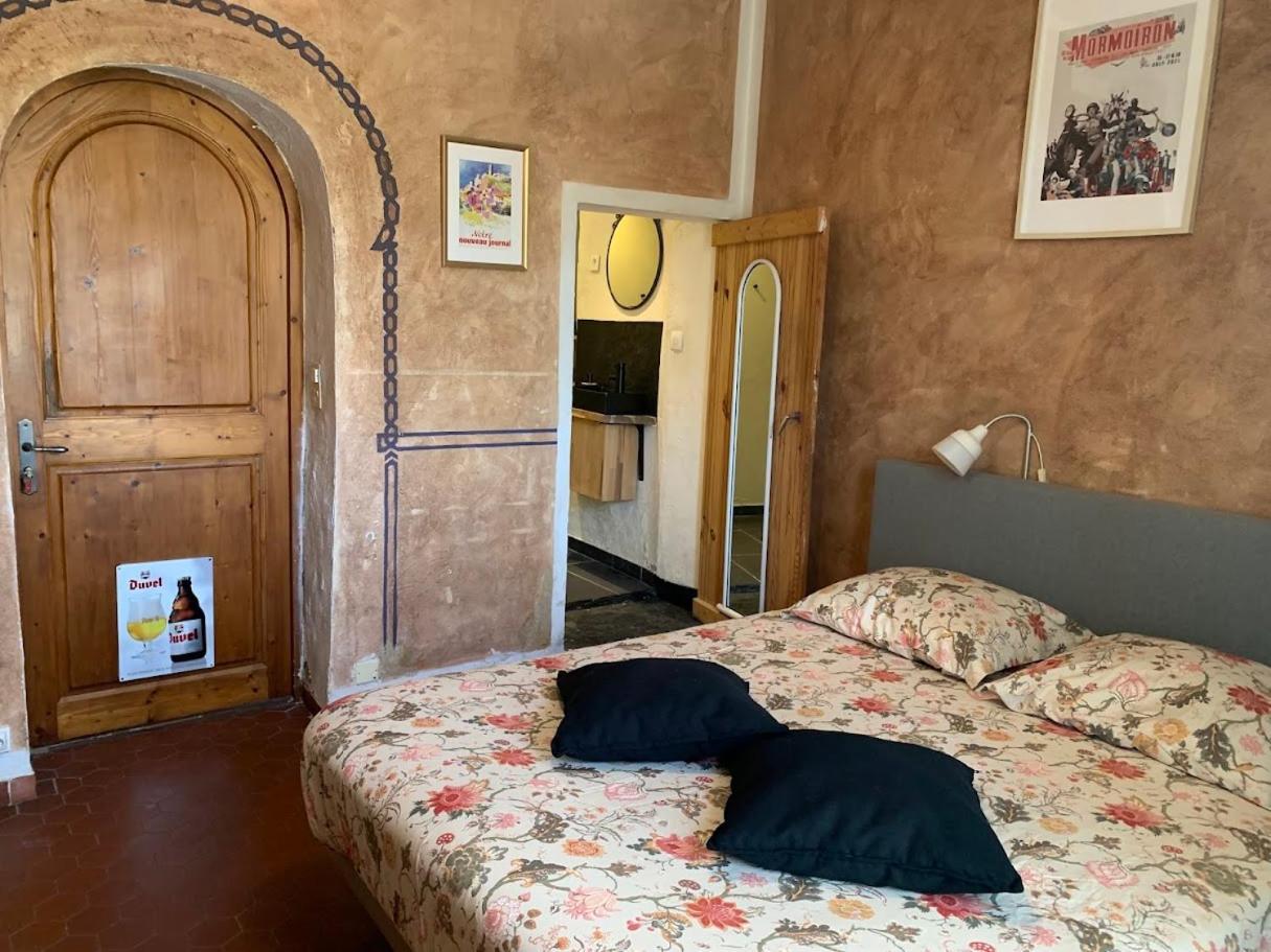 Chambres Et Table D'Hotes Au Brabo Mormoiron Exterior photo